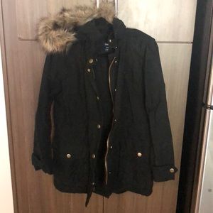 Gap heavy winter coat with fur hood